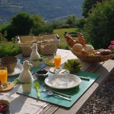 D'hotes Grange De La Bastide Bed and Breakfast Laveissière